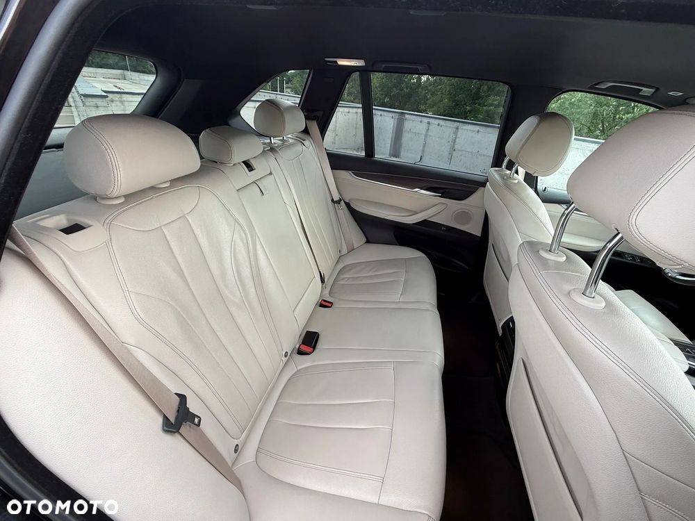 BMW X5 xDrive25d - 11