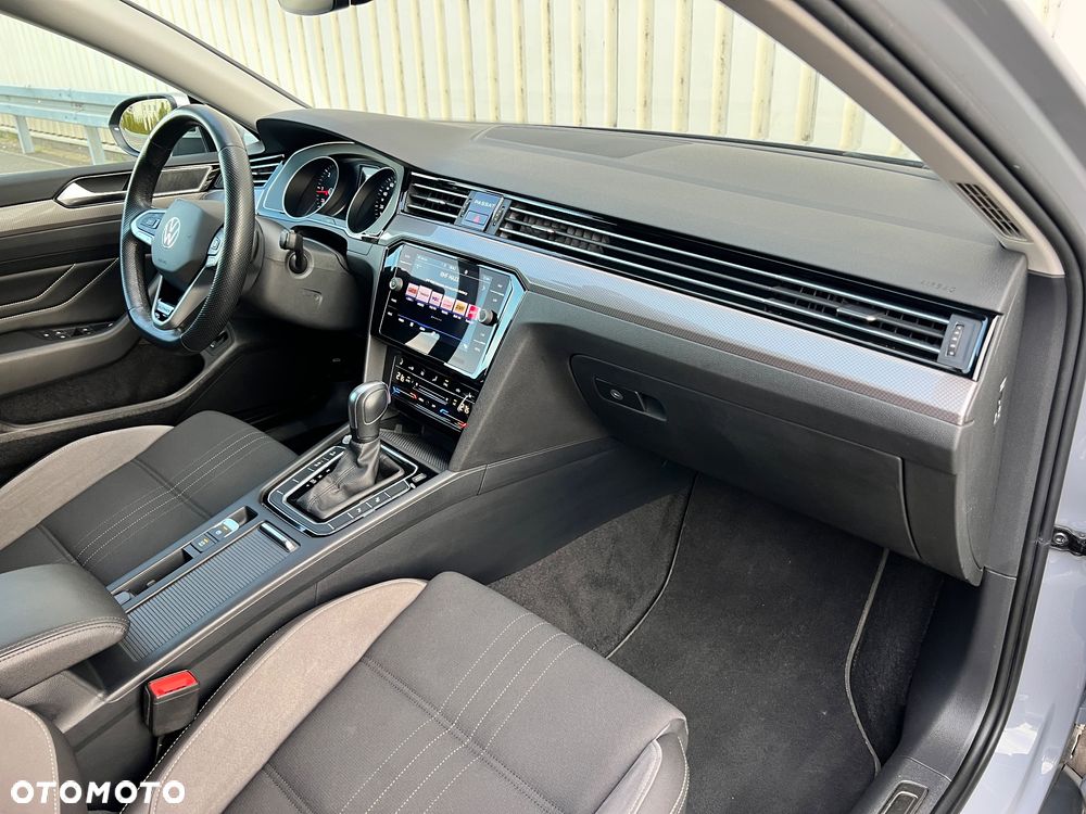 Volkswagen Passat Alltrack 2.0 TDI SCR DSG 4Motion - 18