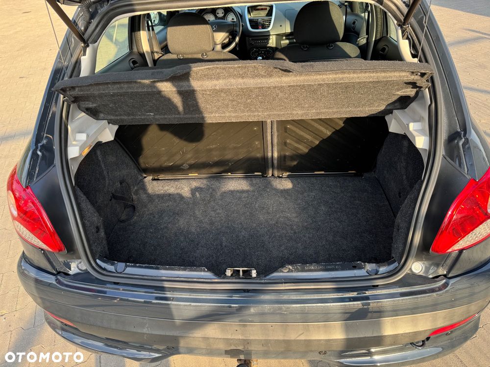 Peugeot 206 1.4 Trendy - 12