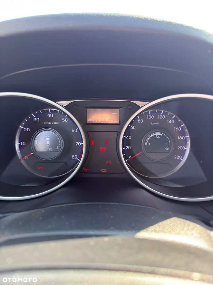 Hyundai ix35 1.6 2WD UEFA EURO 2012 Edition - 13