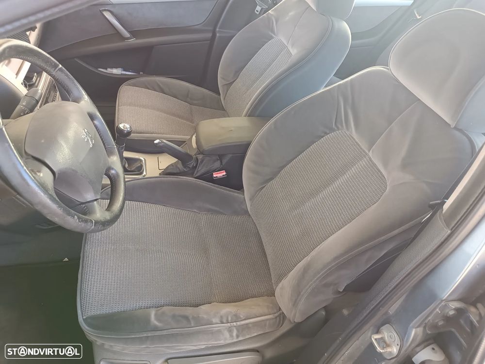 Peugeot 407 1.6 HDi Executive - 10