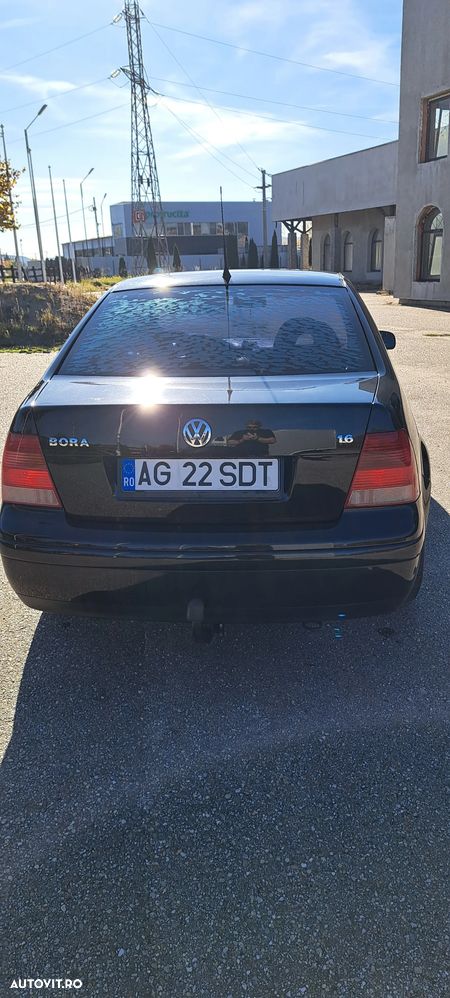 Volkswagen Bora 1.6 Highline - 18
