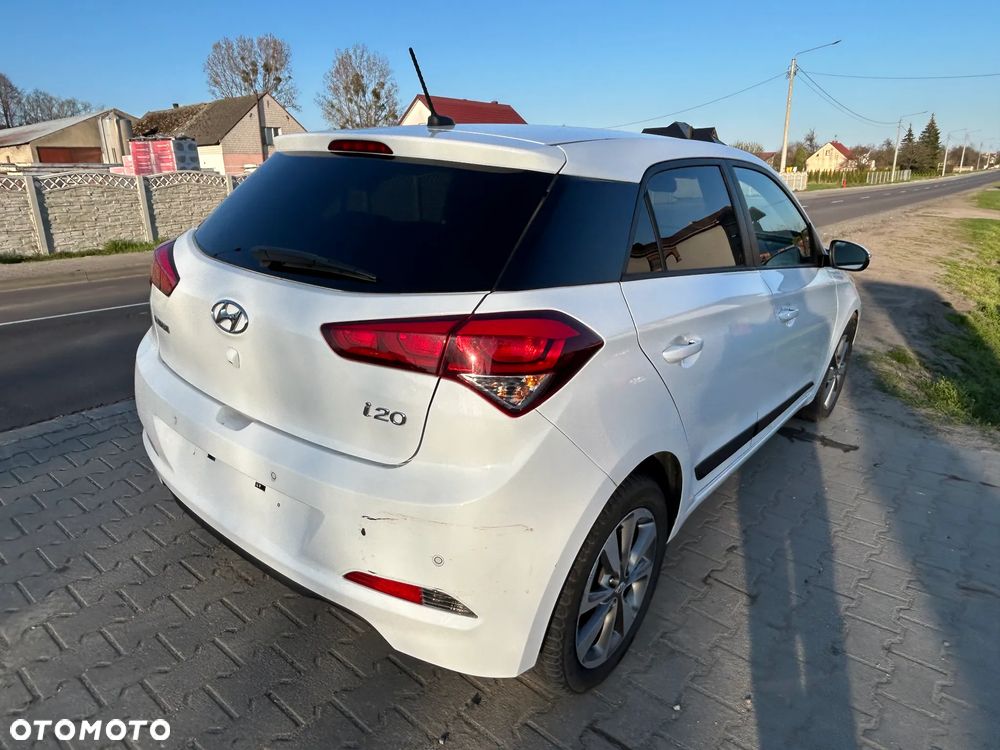 Hyundai i20 - 13