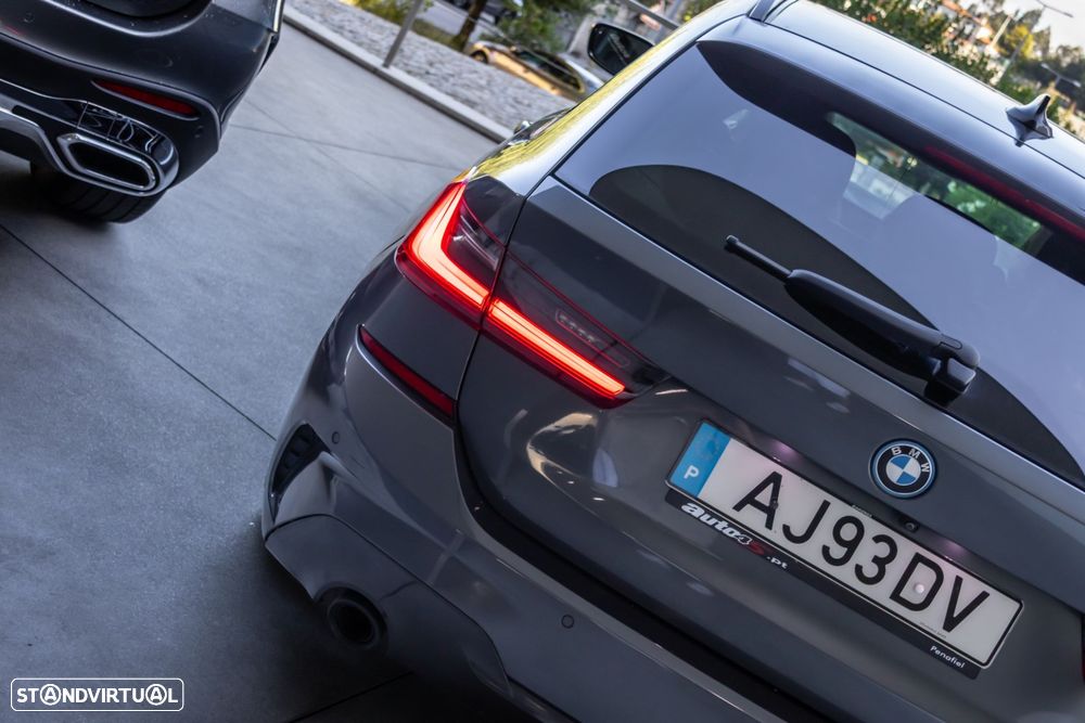 BMW 330 e Pack Desportivo M Pro Auto - 7
