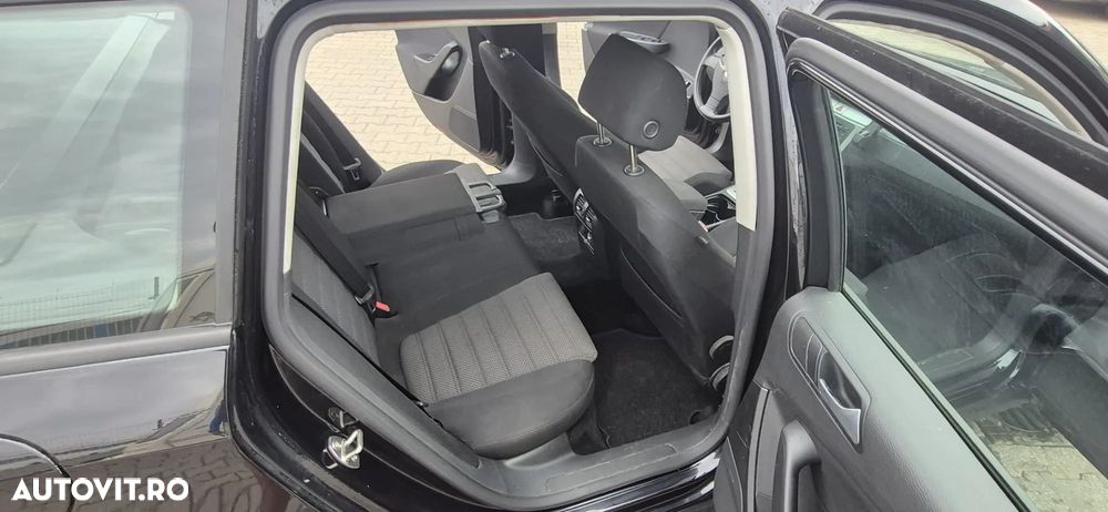 Volkswagen Passat - 9