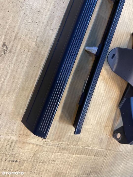 Listwy na progi niebieskie progi Bmw e38 super stan - 4