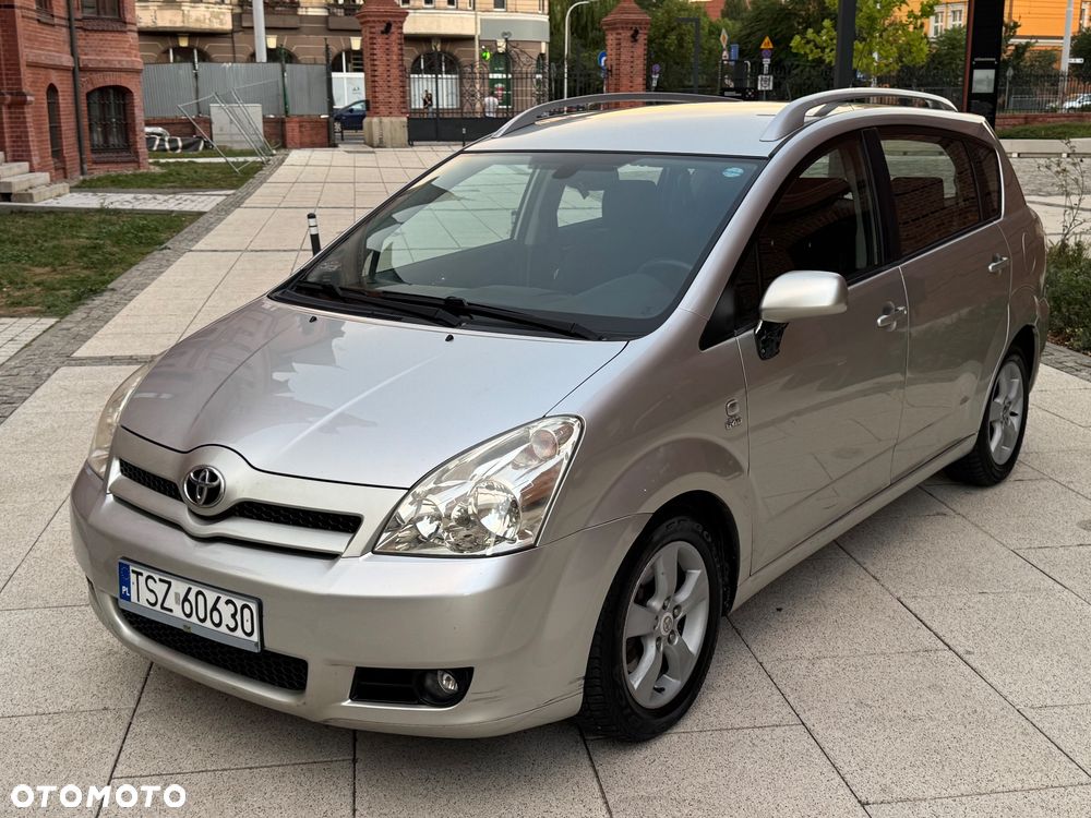 Toyota Corolla Verso 2.0 D-4D Terra 7os - 1