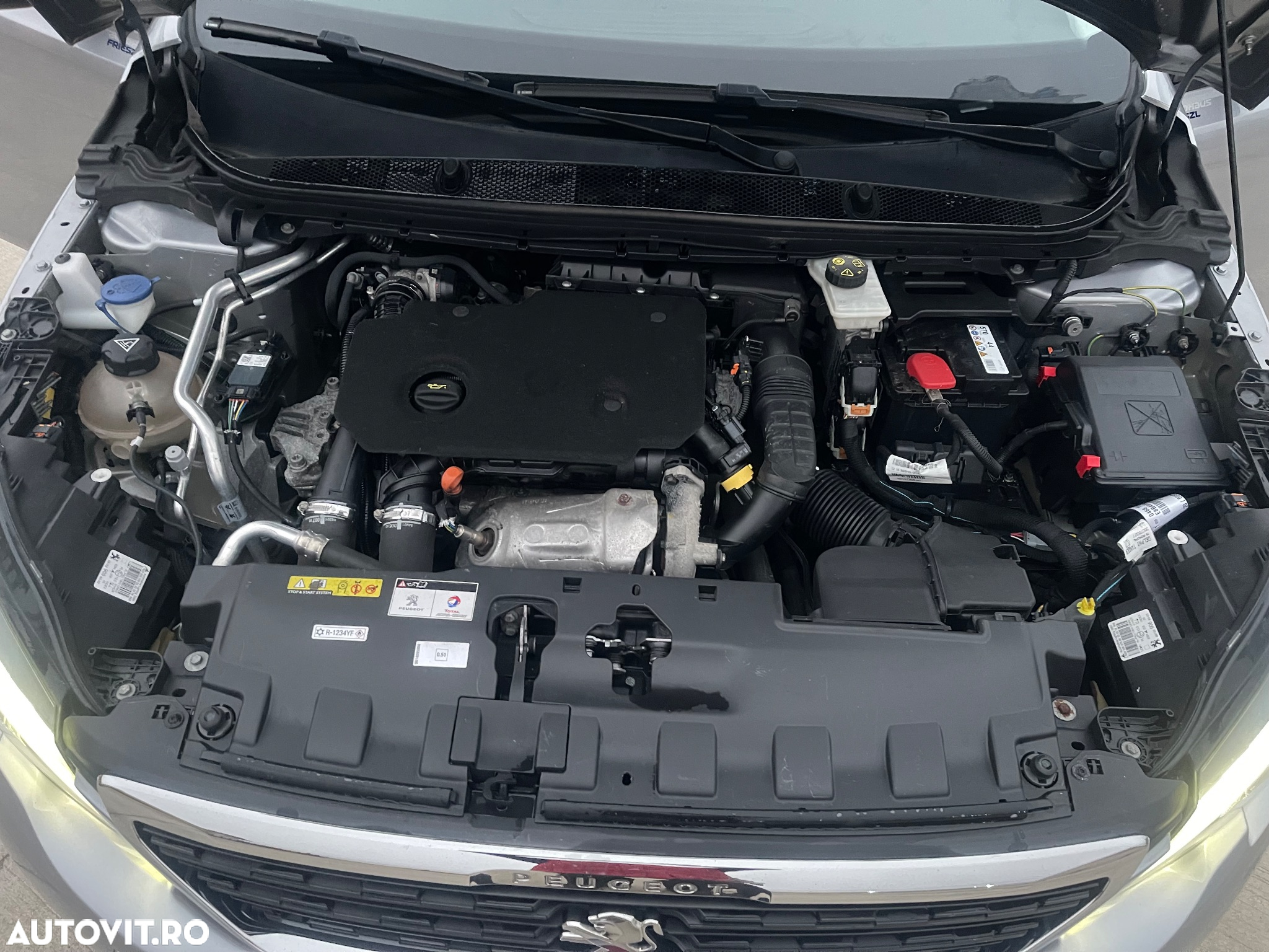Peugeot 308 BlueHDi FAP 130 Stop & Start Allure Pack - 31