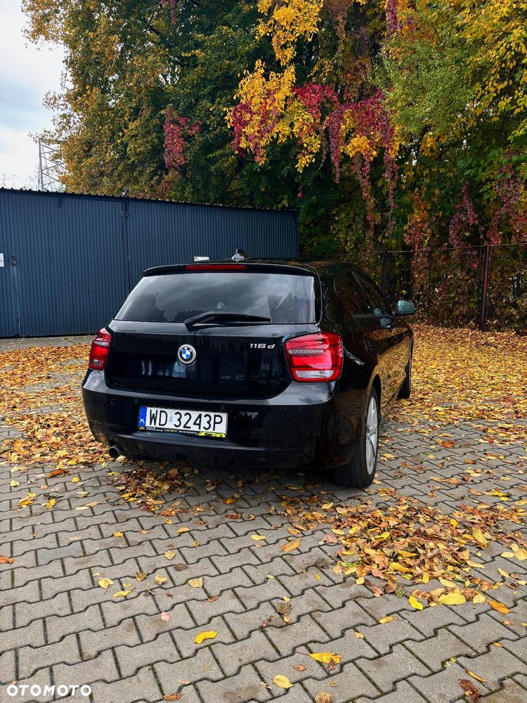 BMW Seria 1 116d - 5