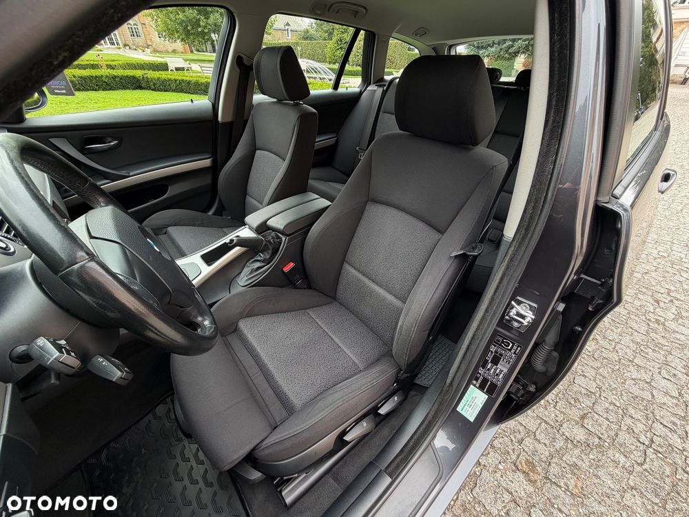 BMW Seria 3 - 16