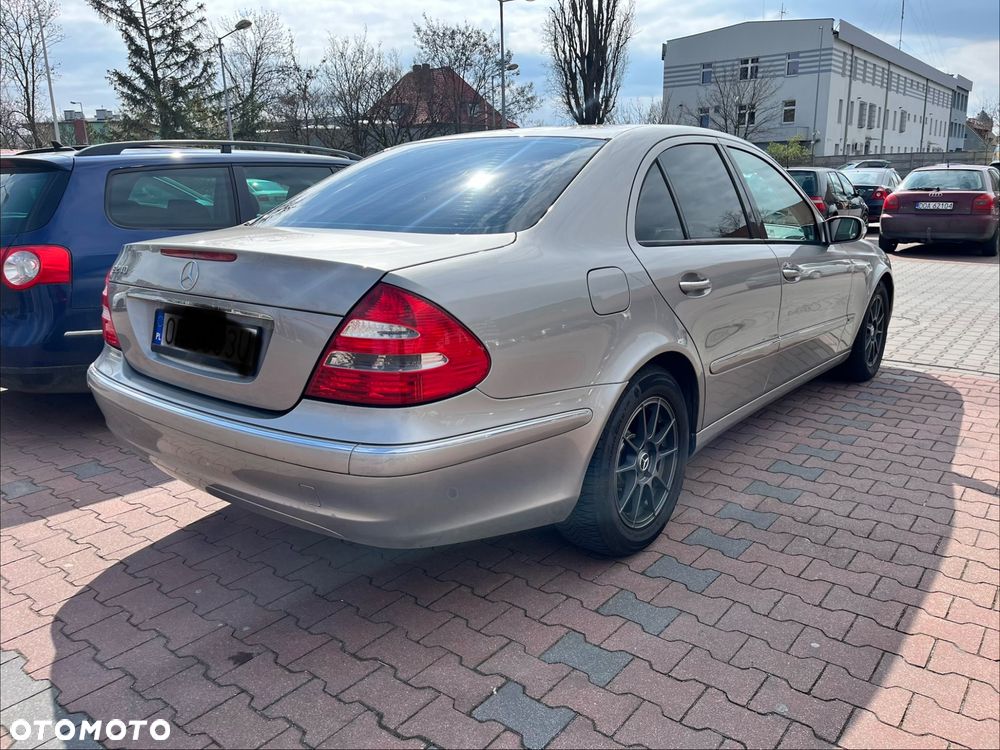 Mercedes-Benz Klasa E - 3