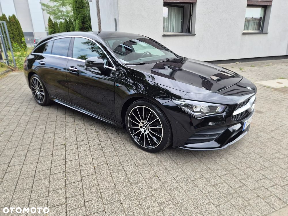 Mercedes-Benz CLA - 4