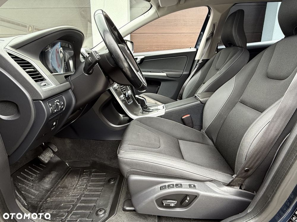 Volvo XC 60 D4 Geartronic Ocean Race - 14