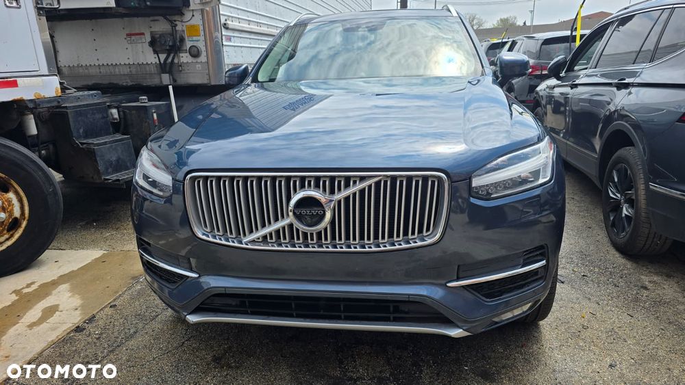 Volvo XC 90 - 4