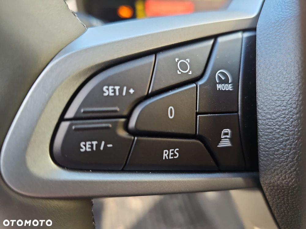 Dacia Duster 1.8 Hybrid 155 Journey MMT - 17