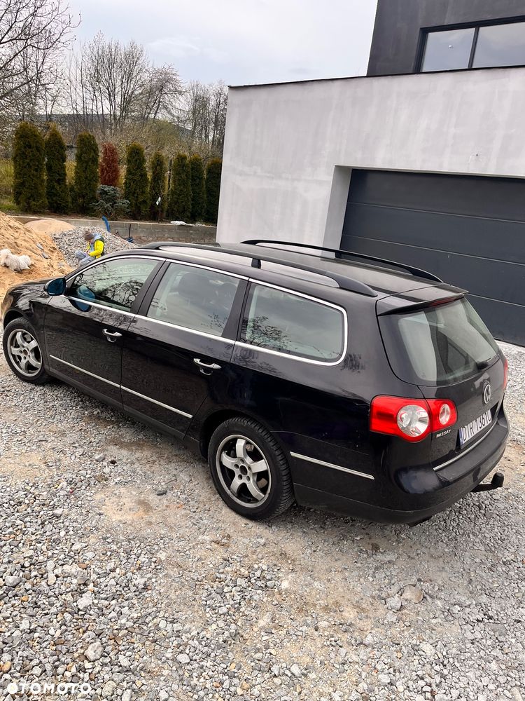Volkswagen Passat - 2