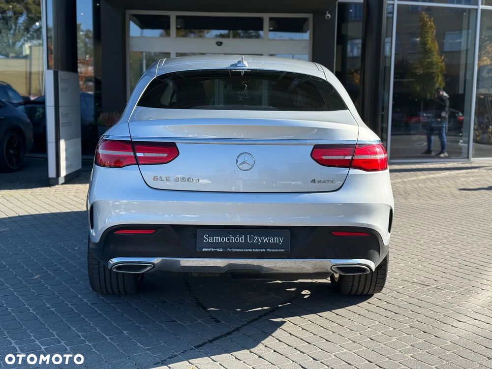 Mercedes-Benz GLE 350 d 4Matic 9G-TRONIC AMG Line - 4