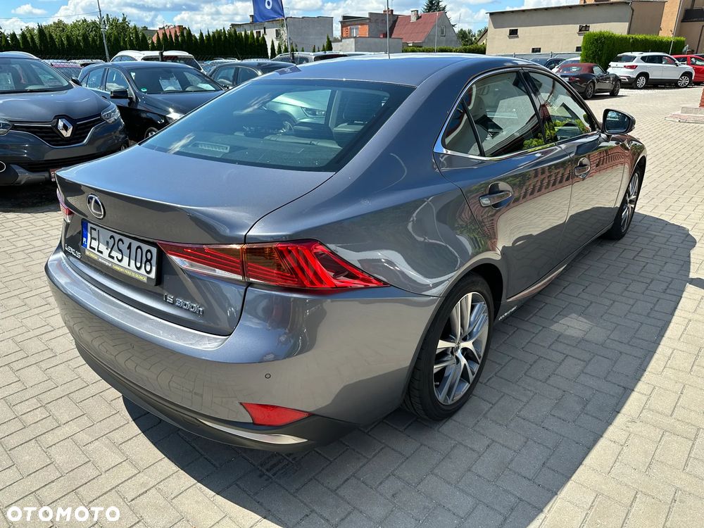 Lexus IS - 3