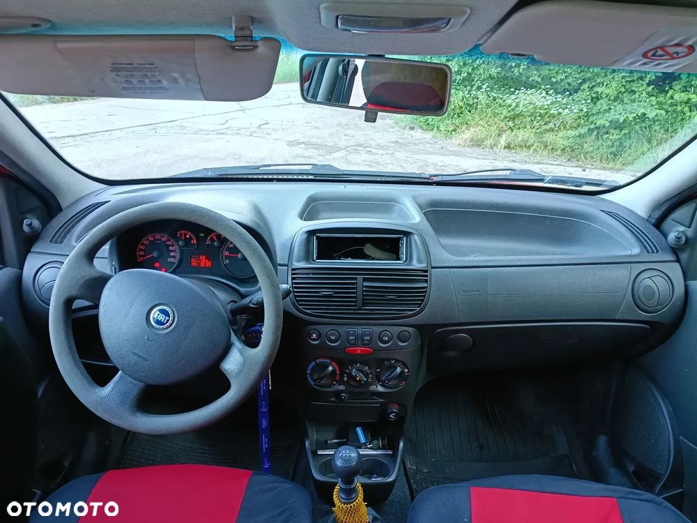 Fiat Punto 1.2 8V - 7