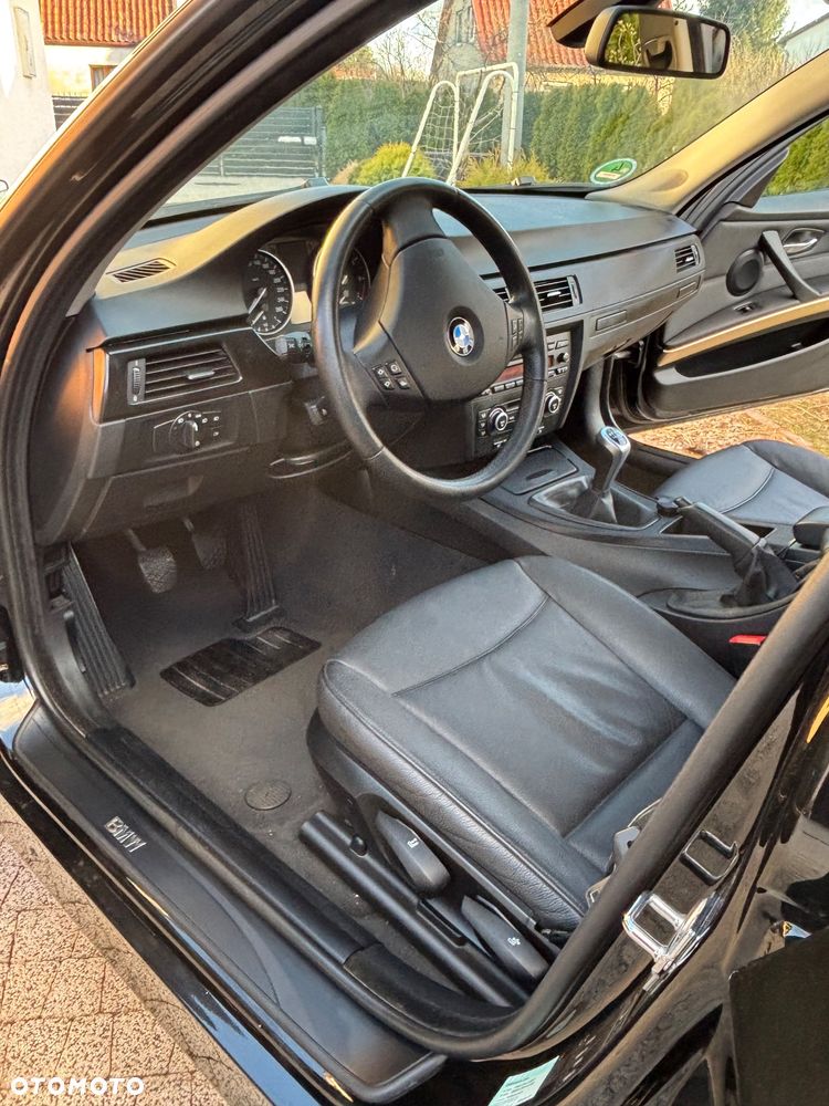 BMW Seria 3 318i Edition Exclusive - 15