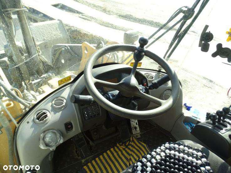 Volvo L110F - 7