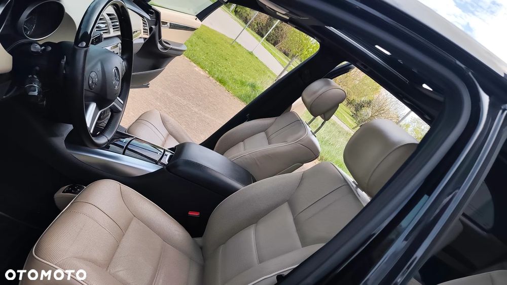Mercedes-Benz Klasa R 350 4Matic 7G-TRONIC Travel Edition - 5