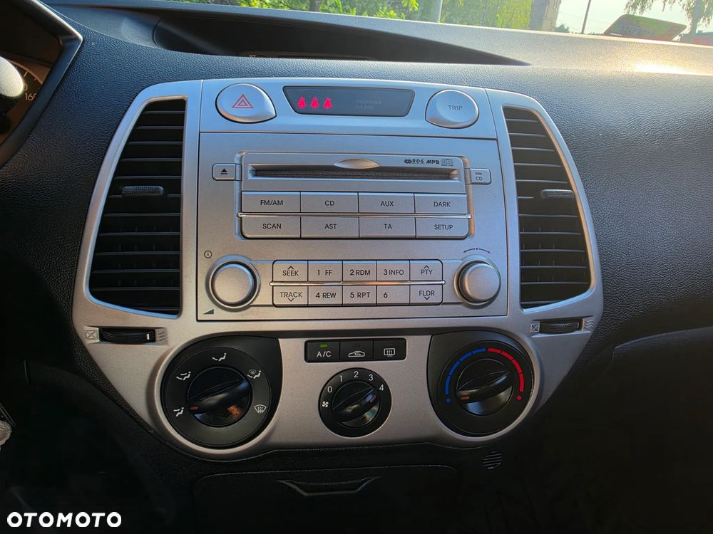 Hyundai i20 1.2 Classic + EU5 - 15