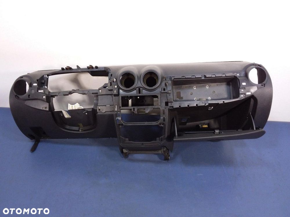 DUSTER I 10-13 DESKA KONSOLA PODUSZKI PASY EU KPL - 2