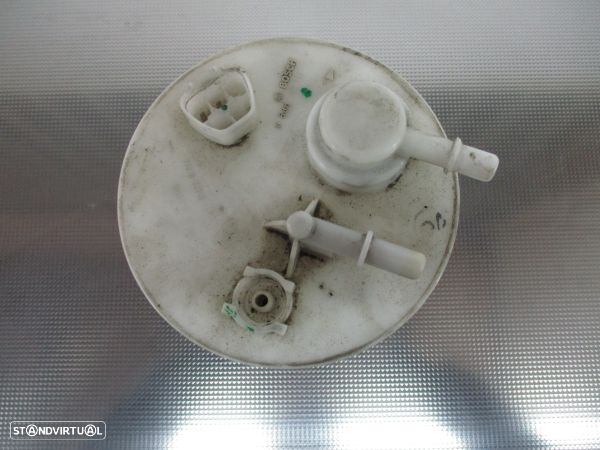 Bomba / Boia Combustivel  Toyota Corolla (_E12_) - 4