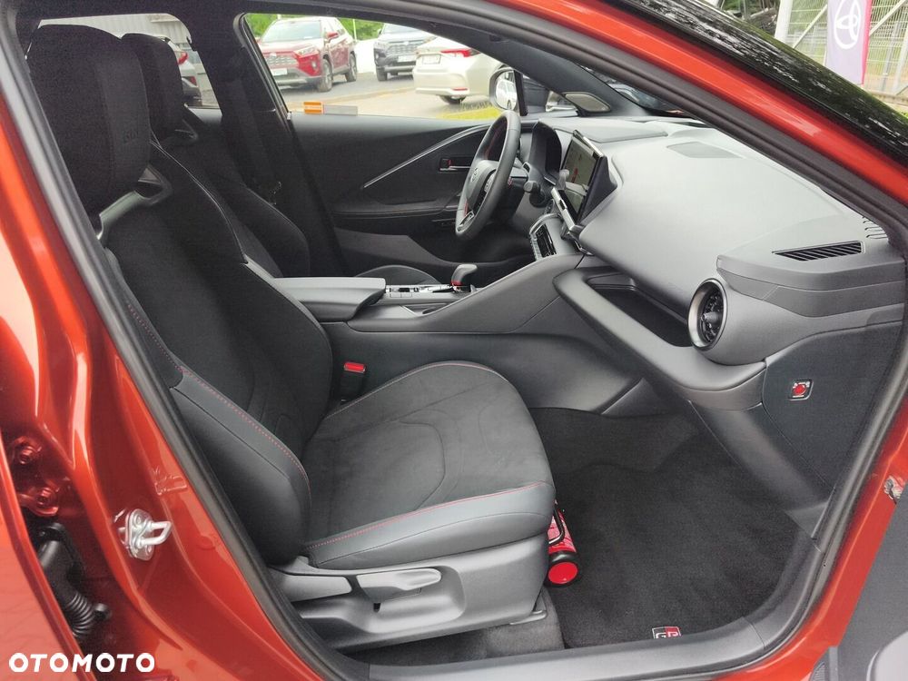 Toyota C-HR - 9