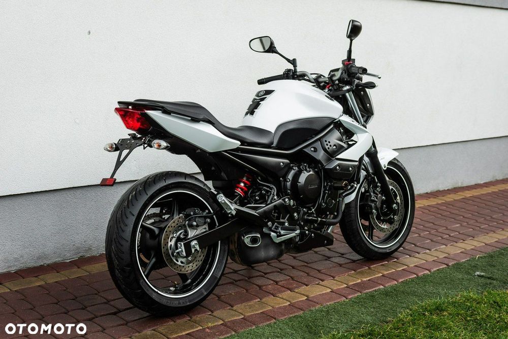 Yamaha XJ - 3