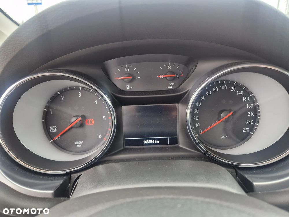 Opel Astra 1.6 CDTI Dynamic S&S - 19