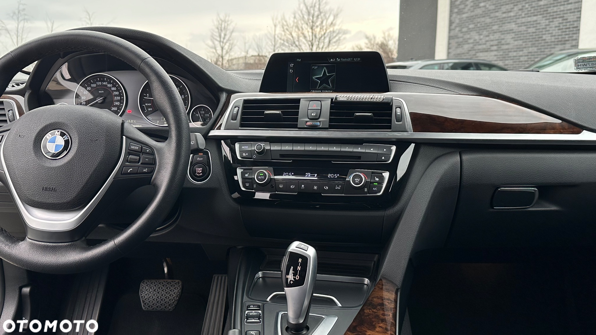 BMW Seria 3 330i xDrive Sport Line Shadow sport - 27