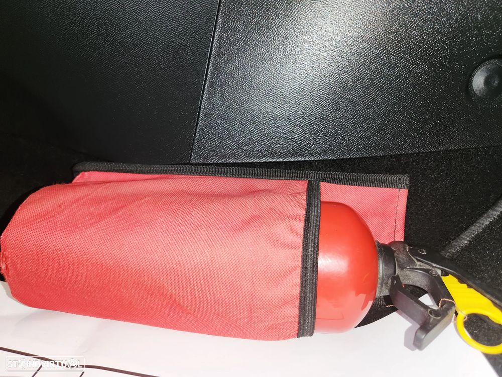 Peugeot 2008 BlueHDi 110 Active - 40