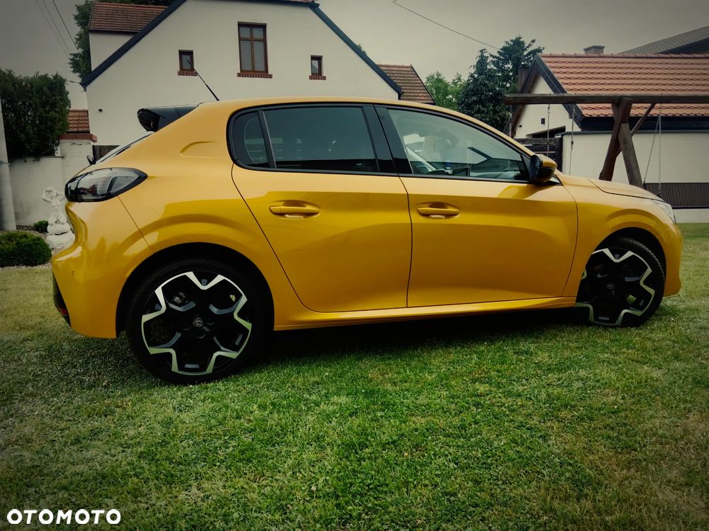 Peugeot 208 Benzin 100 Allure - 21