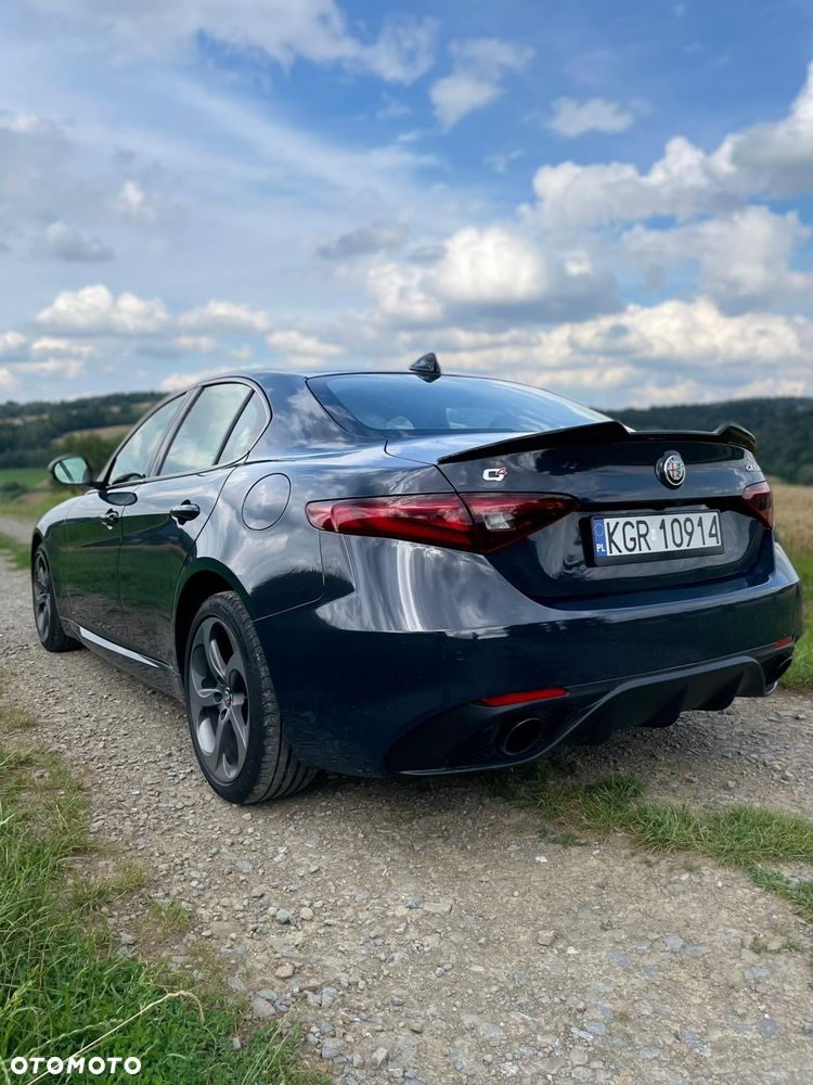 Alfa Romeo Giulia - 6