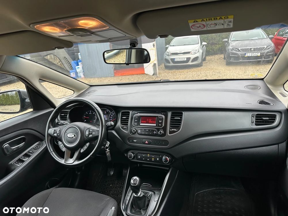 Kia Carens 1.7 CRDi 115 Dream Team Edition - 13