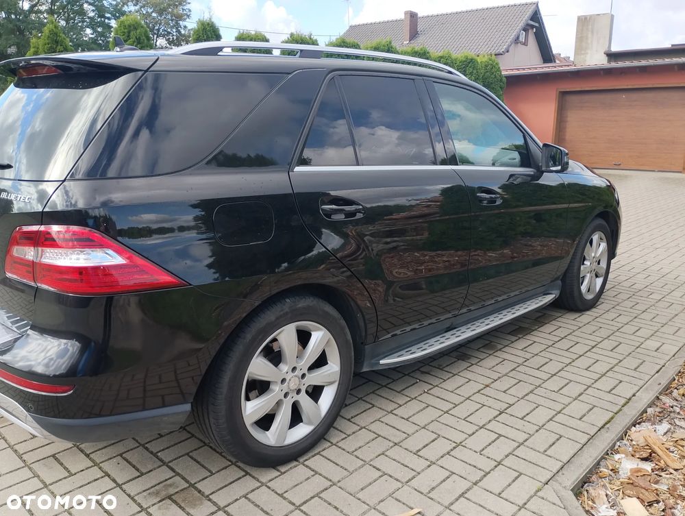 Mercedes-Benz ML 350 BlueTec 4-Matic - 5