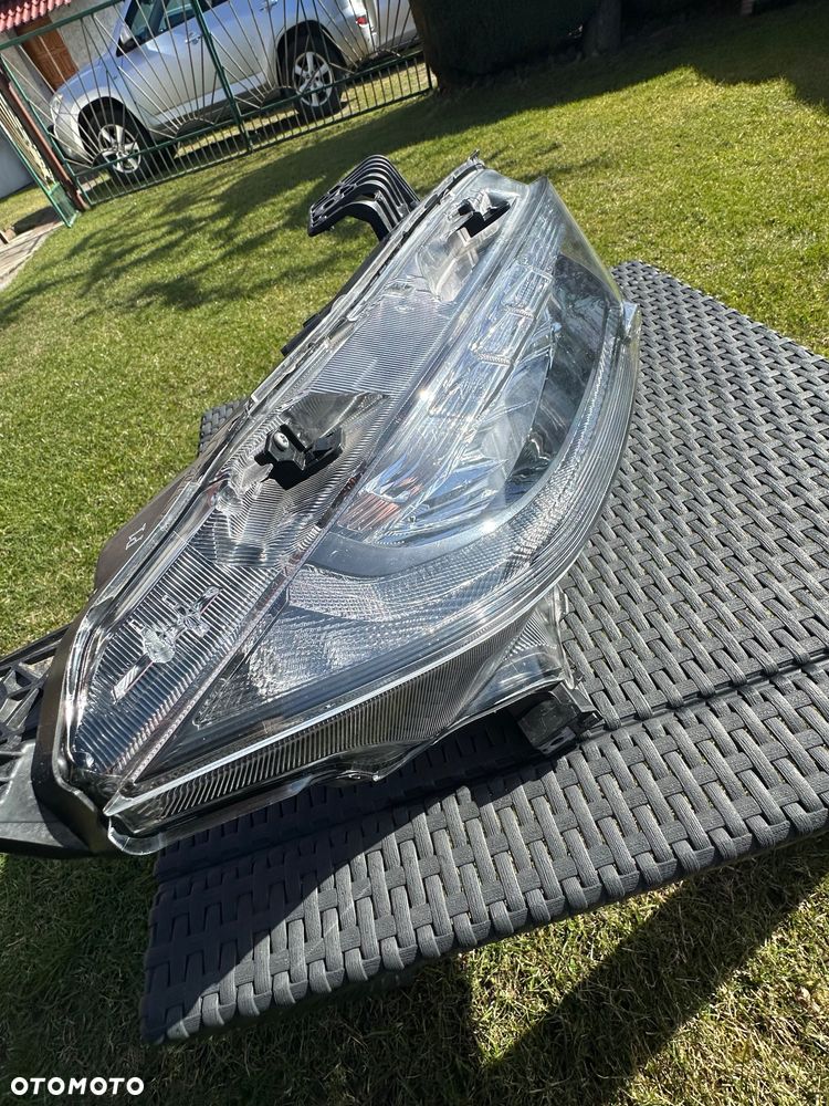 Reflektor przedni prawy LED HONDA CIVIC X 2017-2022 - 5