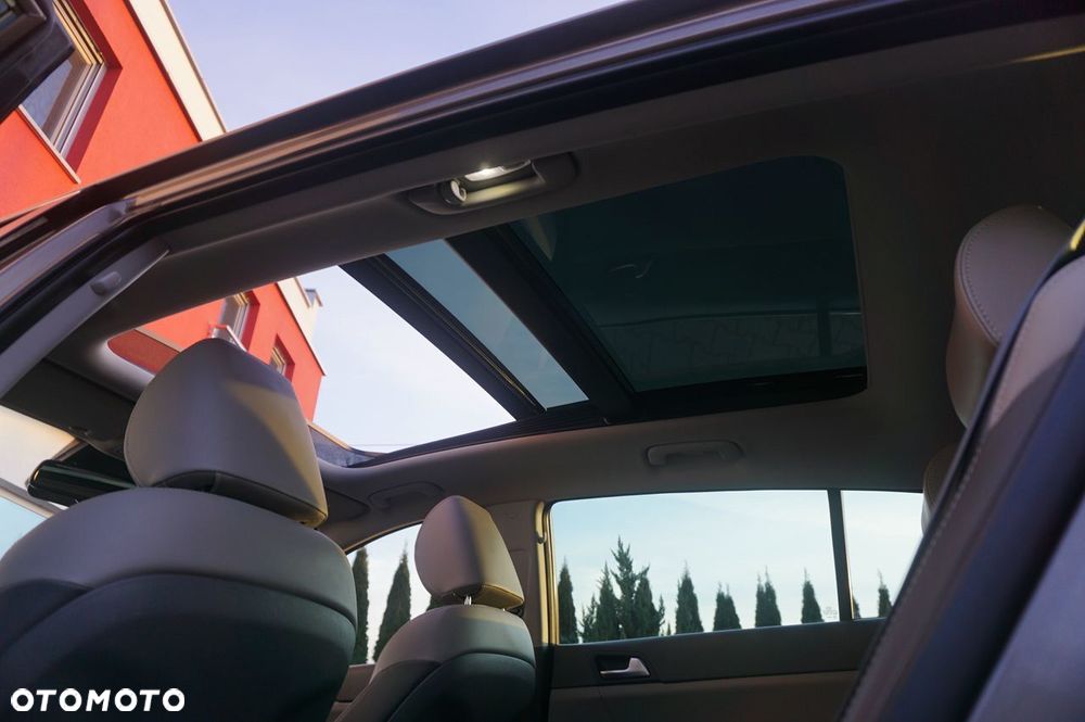 Kia Sportage 2,0 CRDI AWD Platinum - 17