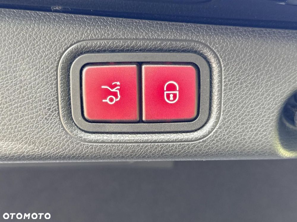 Mercedes-Benz Klasa E - 14