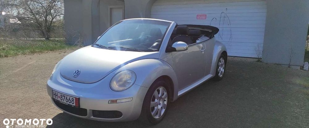 Volkswagen New Beetle - 2