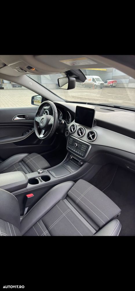 Mercedes-Benz GLA 220 CDI 4Matic 7G-DCT - 5