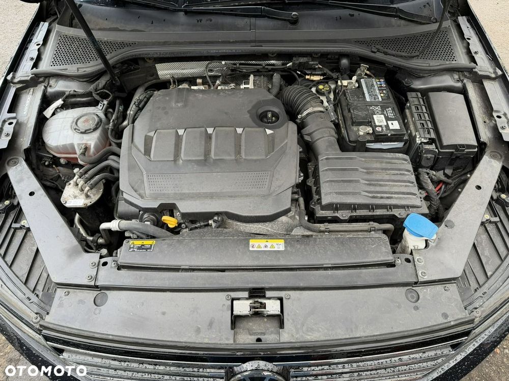 Volkswagen Passat - 33