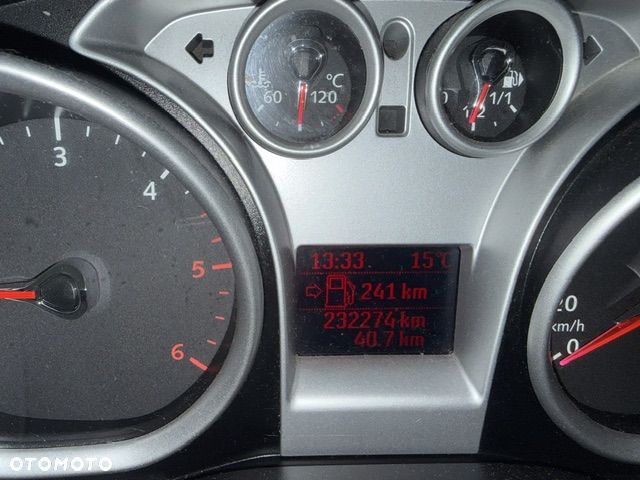 Ford Kuga - 4