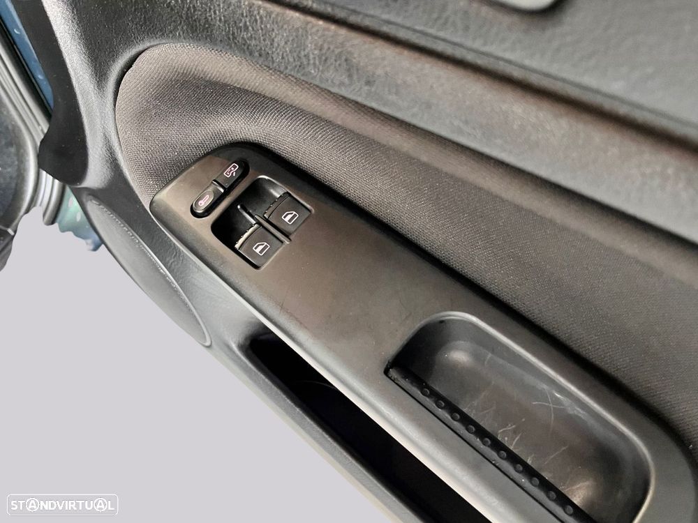 VW Passat Variant - 19