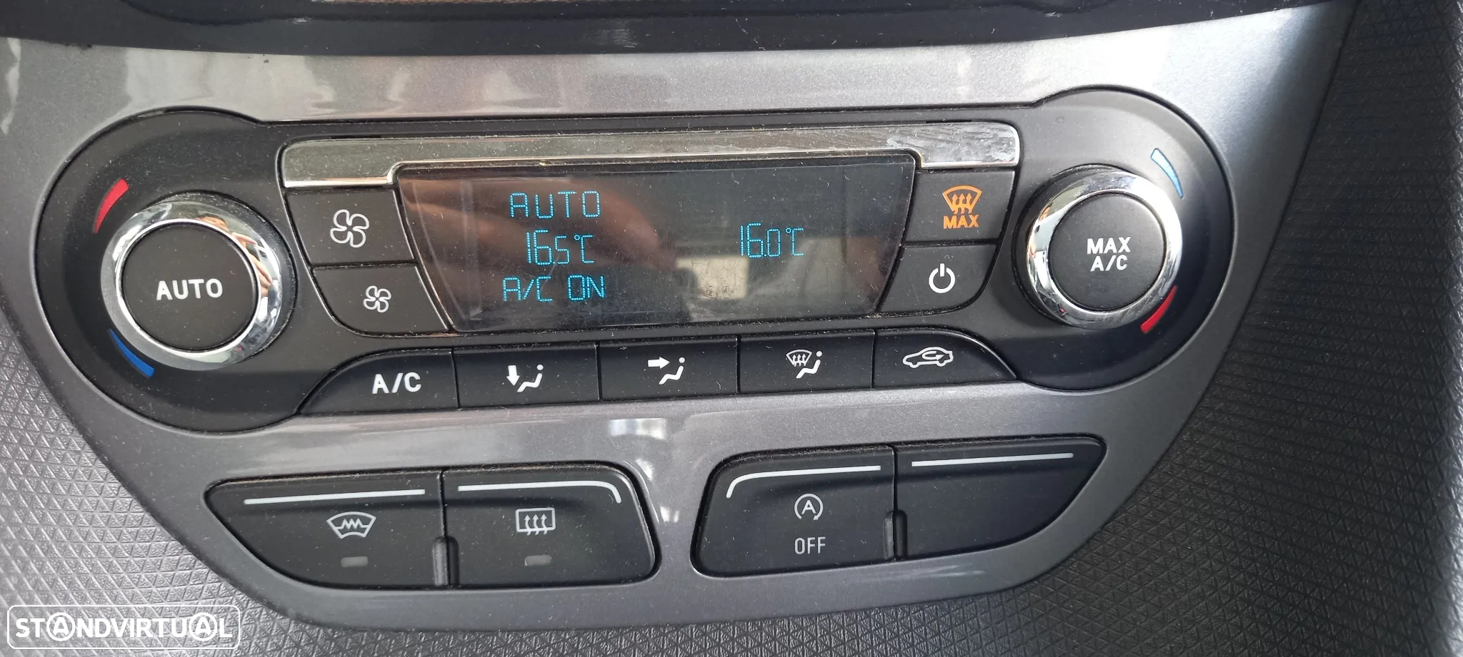 Ford Tourneo Connect - 12