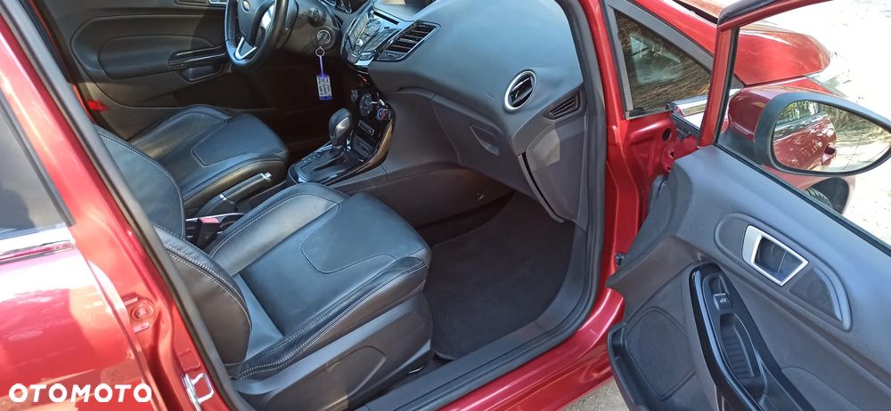 Ford Fiesta 1.0 EcoBoost Powershift Titanium - 14