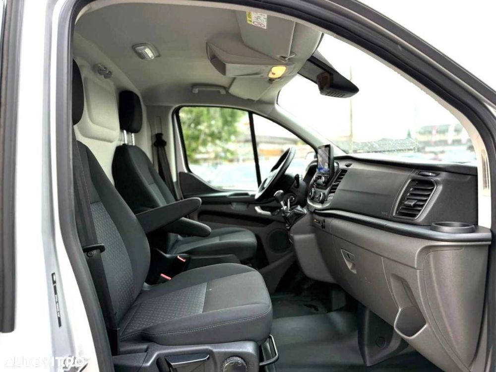 Ford TRANSIT CUSTOM - 20