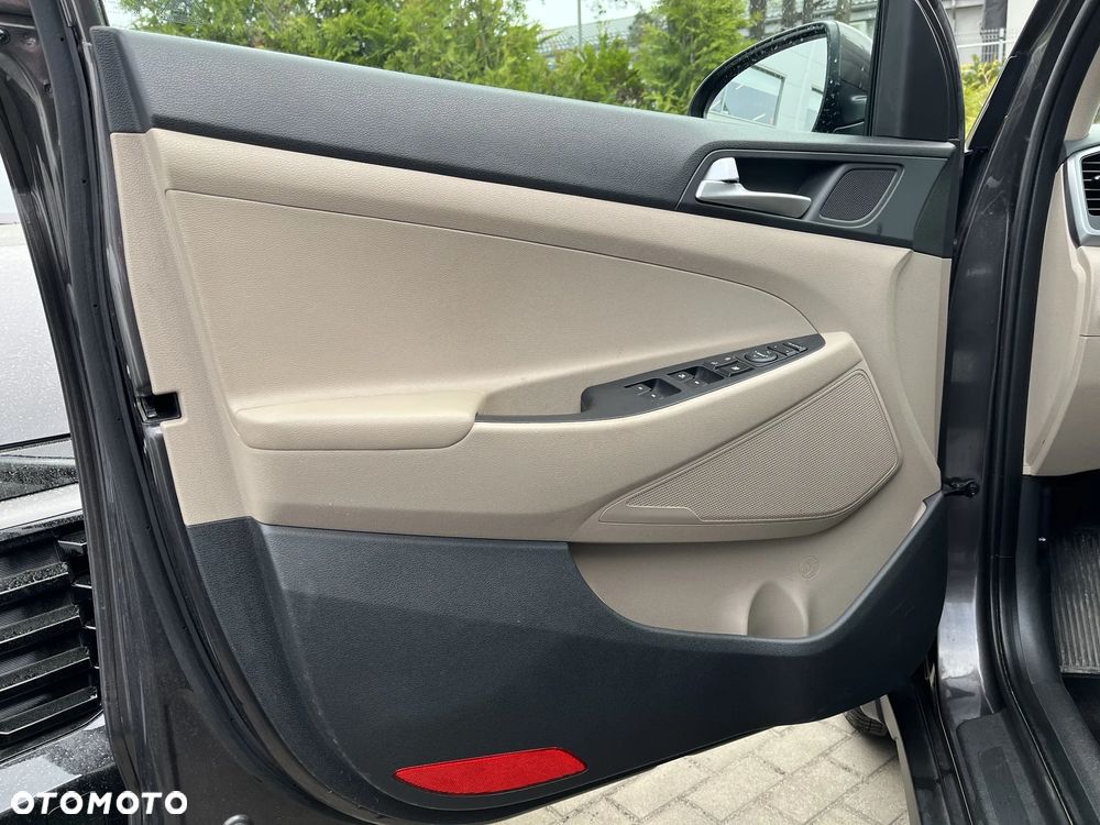 Hyundai Tucson 1.6 GDI BlueDrive Comfort 2WD - 10